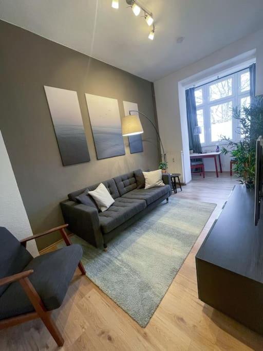 Modern Cozy Apt. -With 2 Tv, Netflix And Work Desk Essen Exterior photo